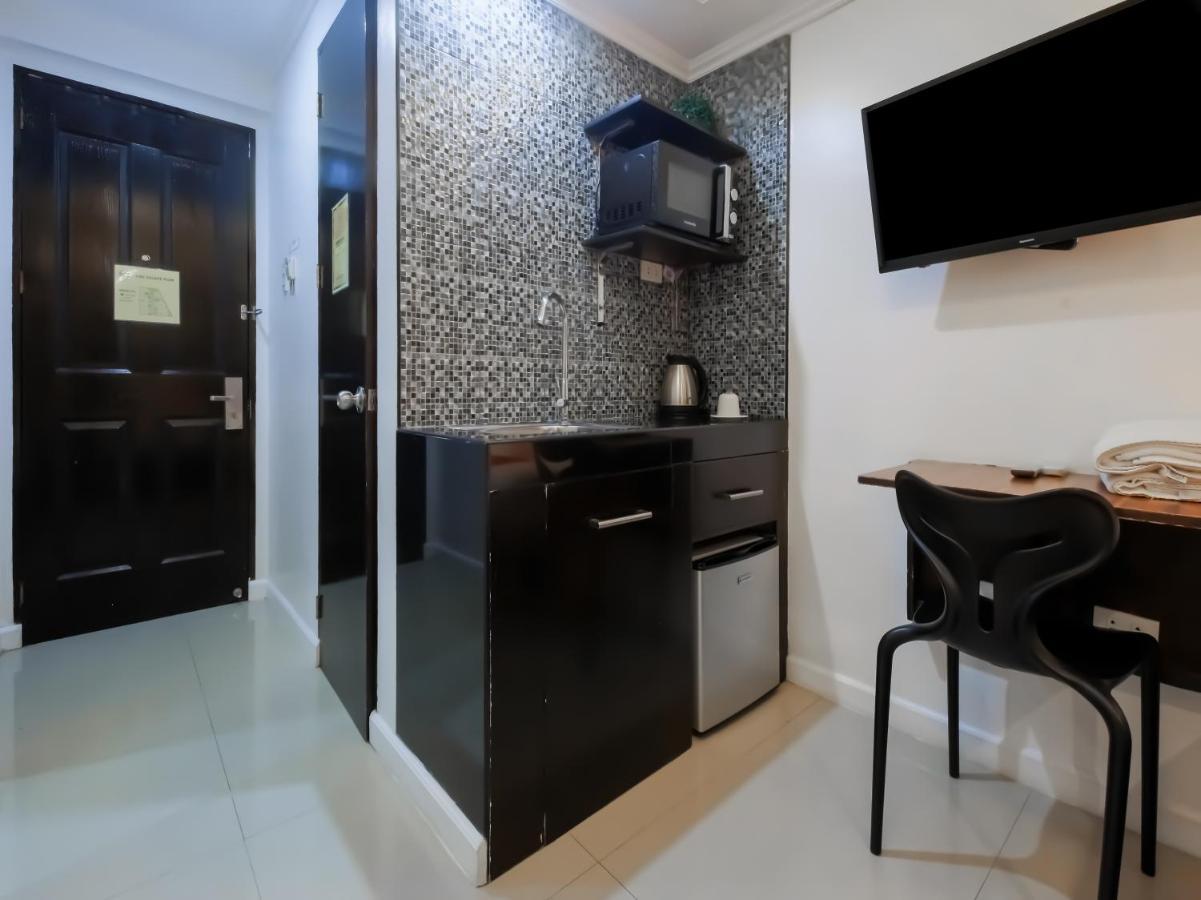 Capital O 860 Nest Nano Suites Makati ماكاتي المظهر الخارجي الصورة