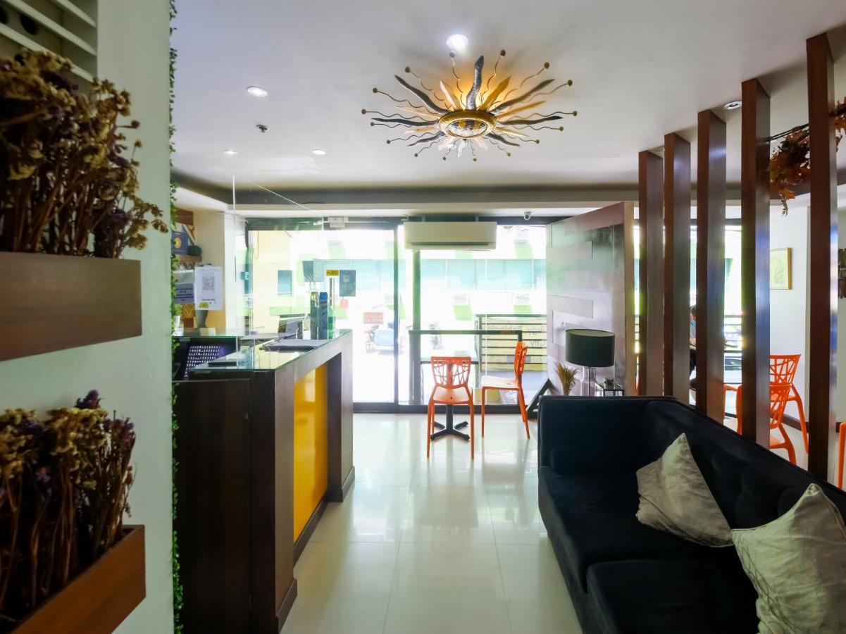 Capital O 860 Nest Nano Suites Makati ماكاتي المظهر الخارجي الصورة